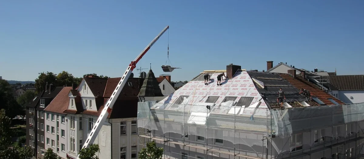 Ciepły dom i trwały dach – sprawdzone metody izolacji i naprawy